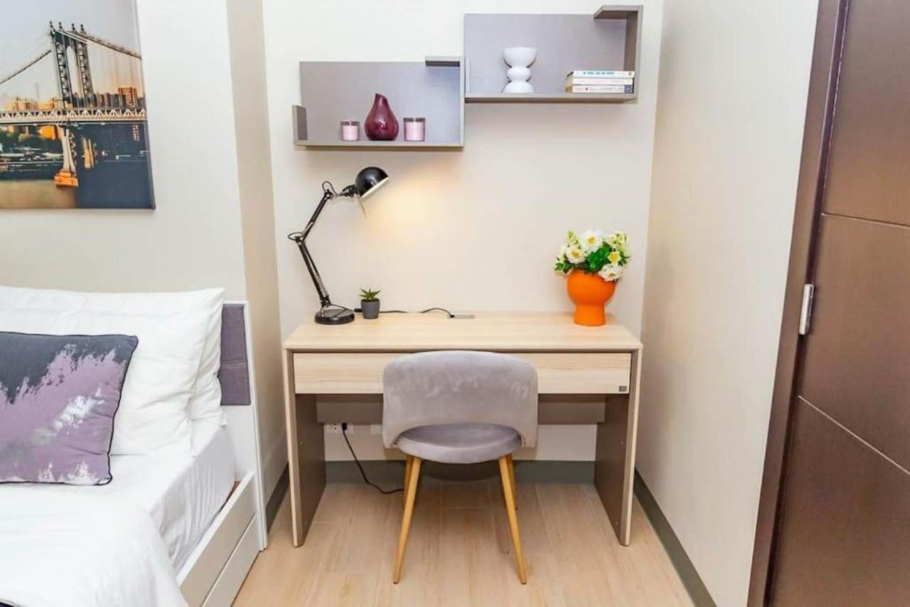 Apartment At Uptown Parksuites Ii Uptown Bgc Manila