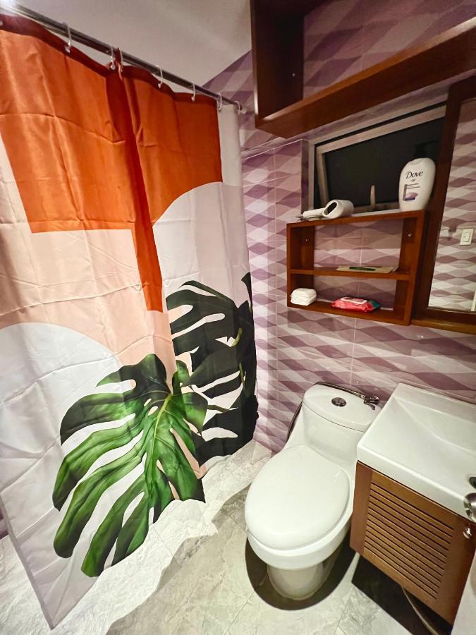 Luxx Suites Bgc *