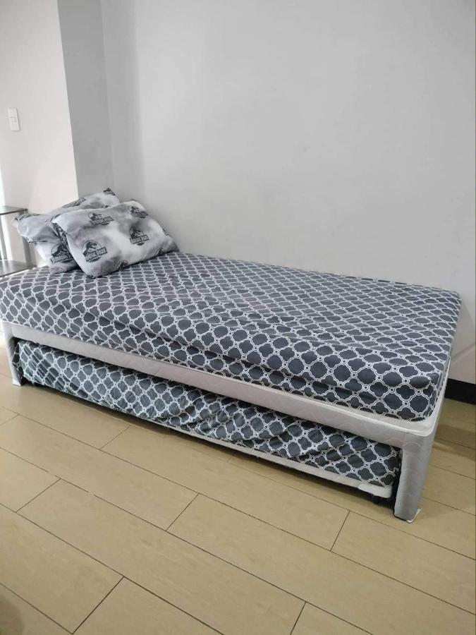 Apartment Cubao Manhattanheights Unit 7ef Tower B, 1br Manila