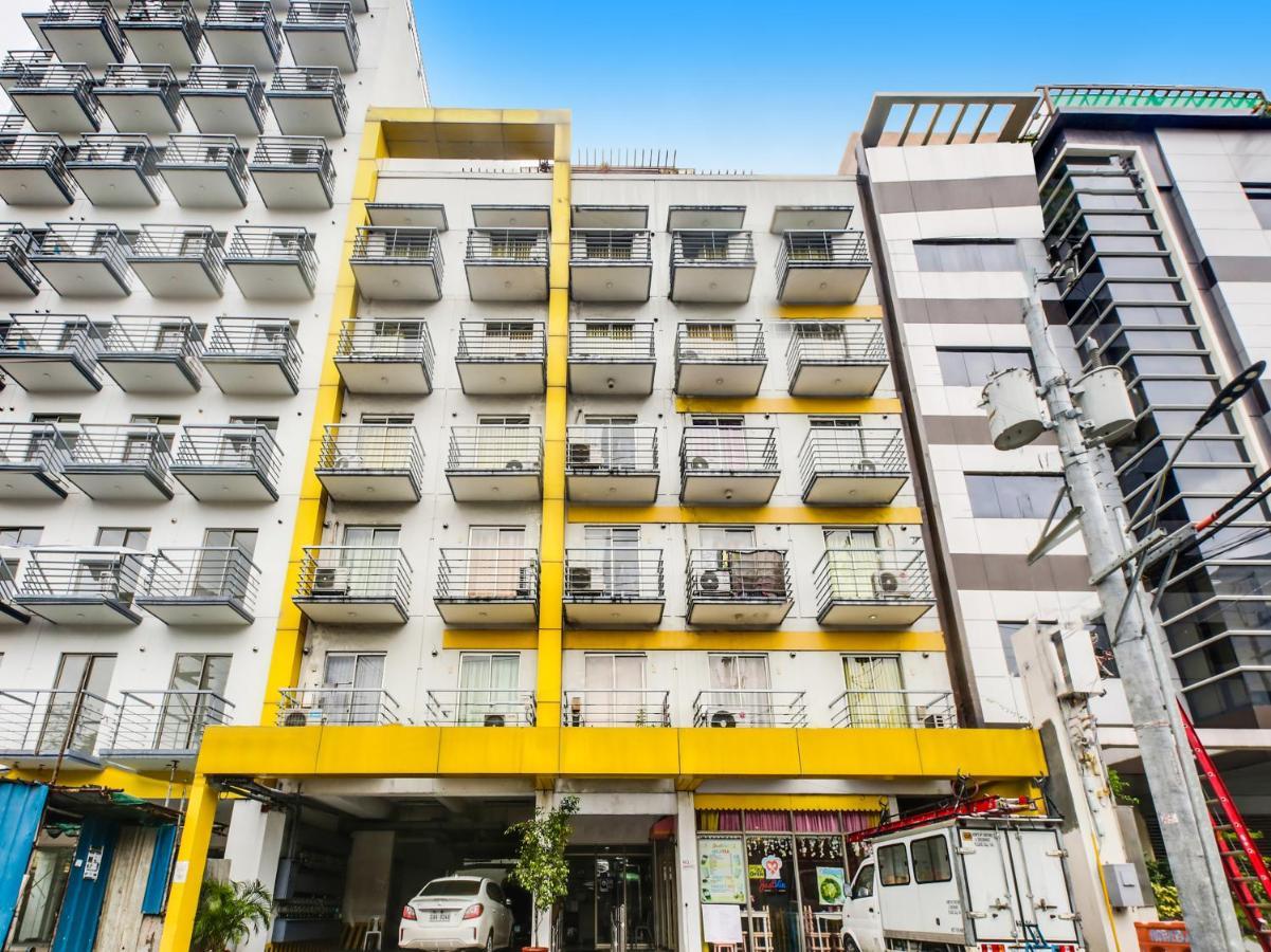 Oyo 893 Dian Makati Apartment *