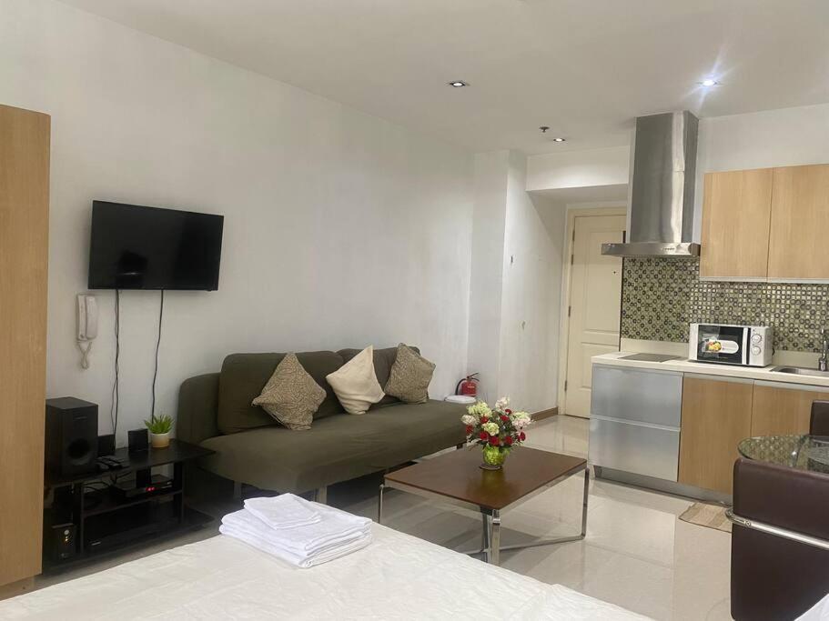 Gramercy Residences Studio With Balcony Low Floor * Manila