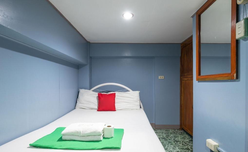 Hotel Oyo 722 Slouch Manila