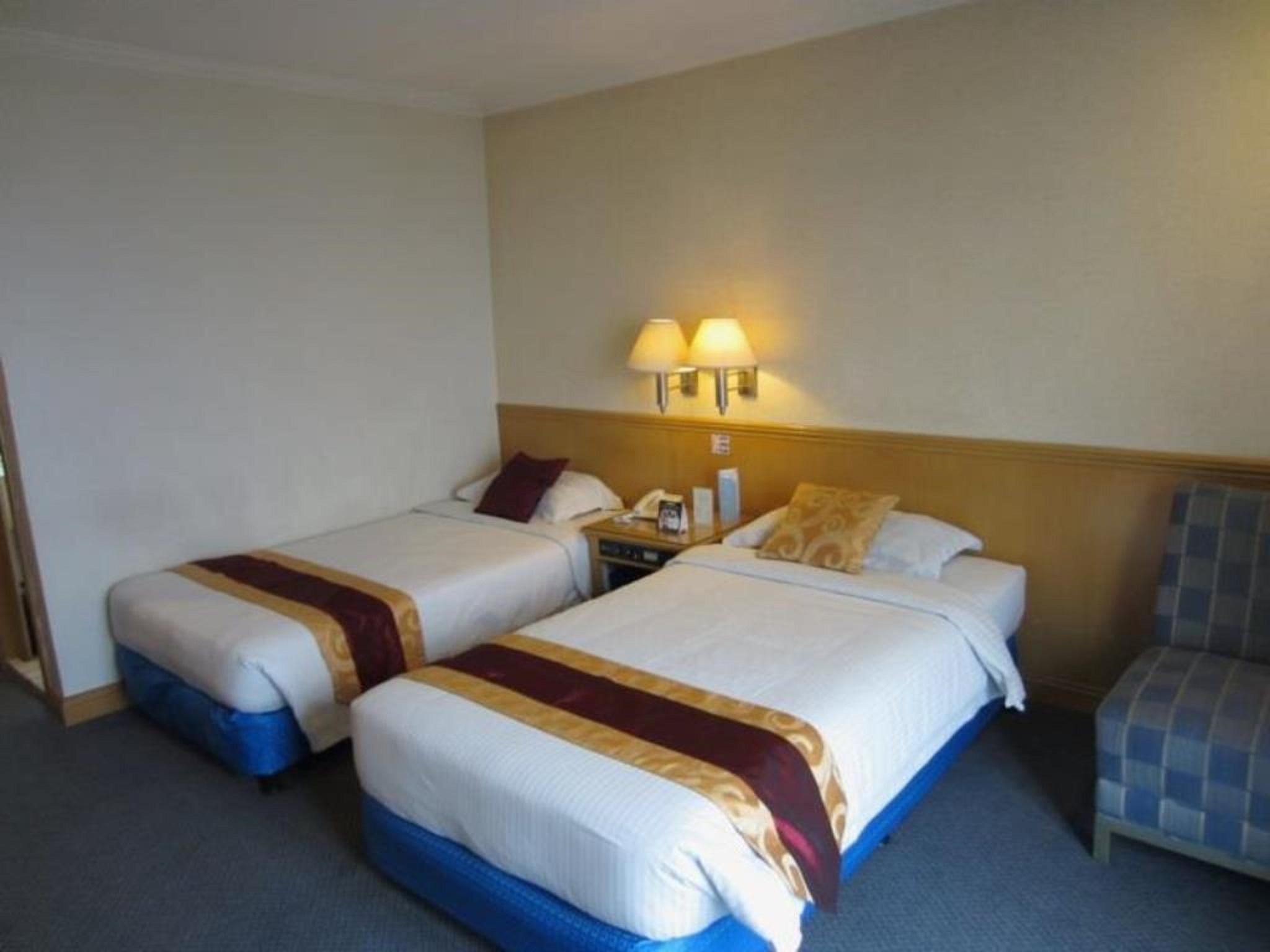 Hotel Aloha Roxas Boulevard 3*