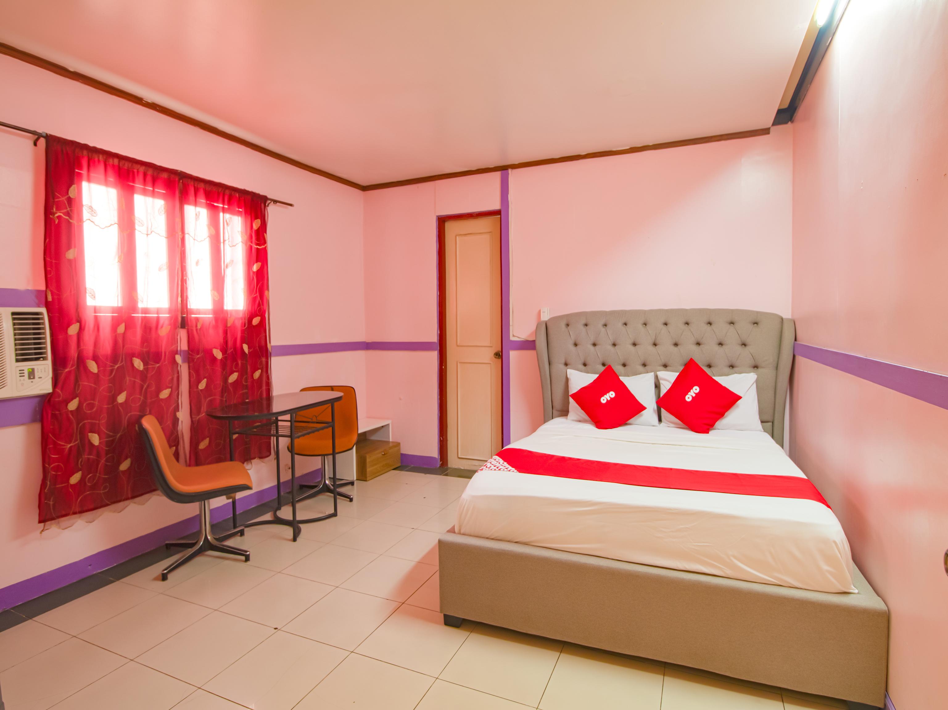 Hotel Oyo 790 Mango Manila