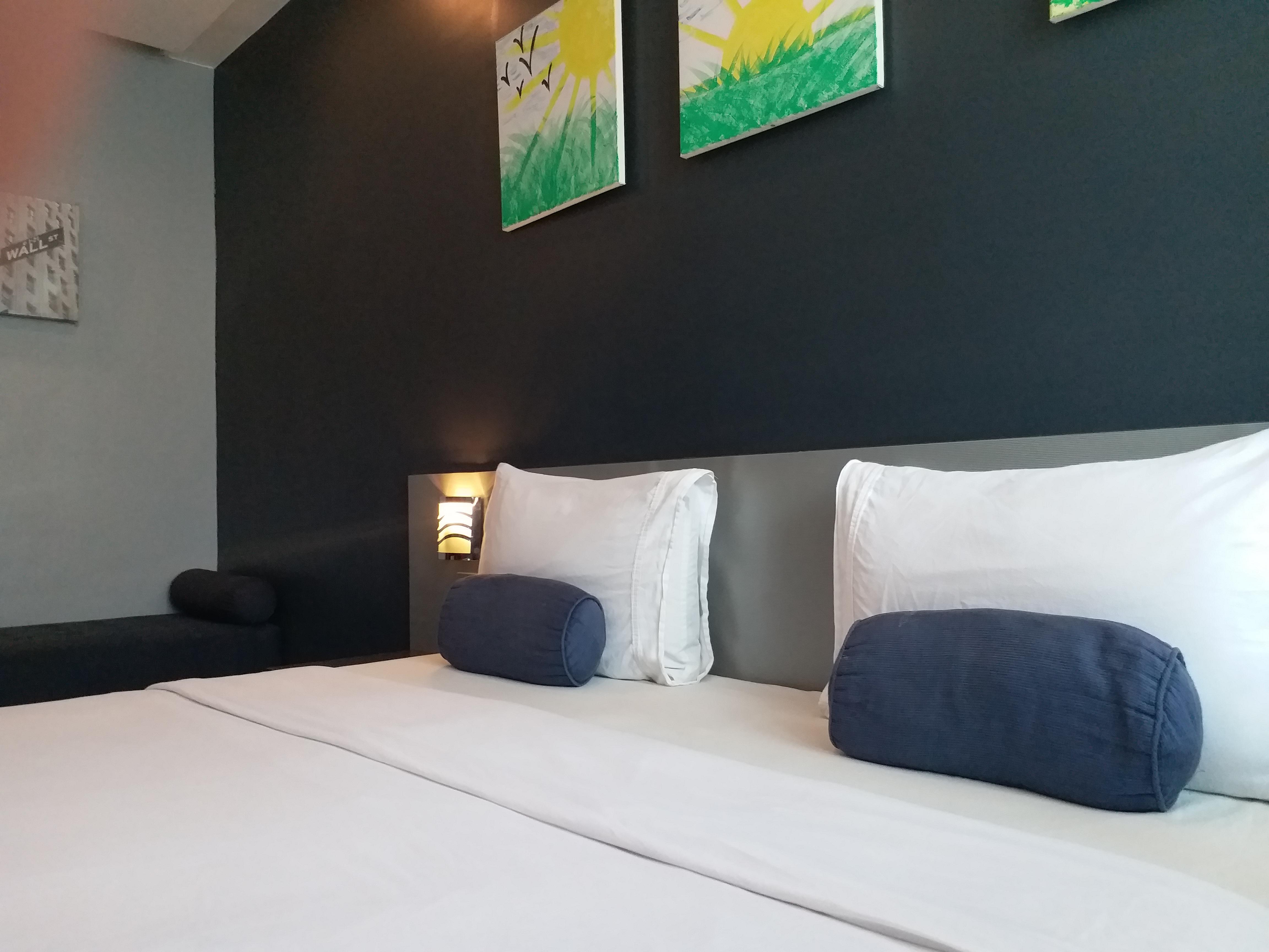 Li Nakpil 3*