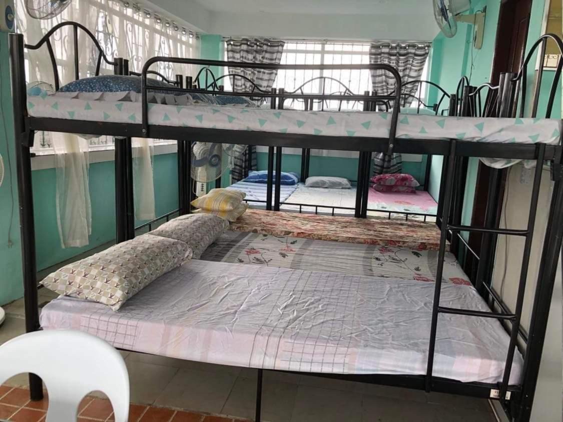 The Mansion - Backpackers Near Airport * Manila