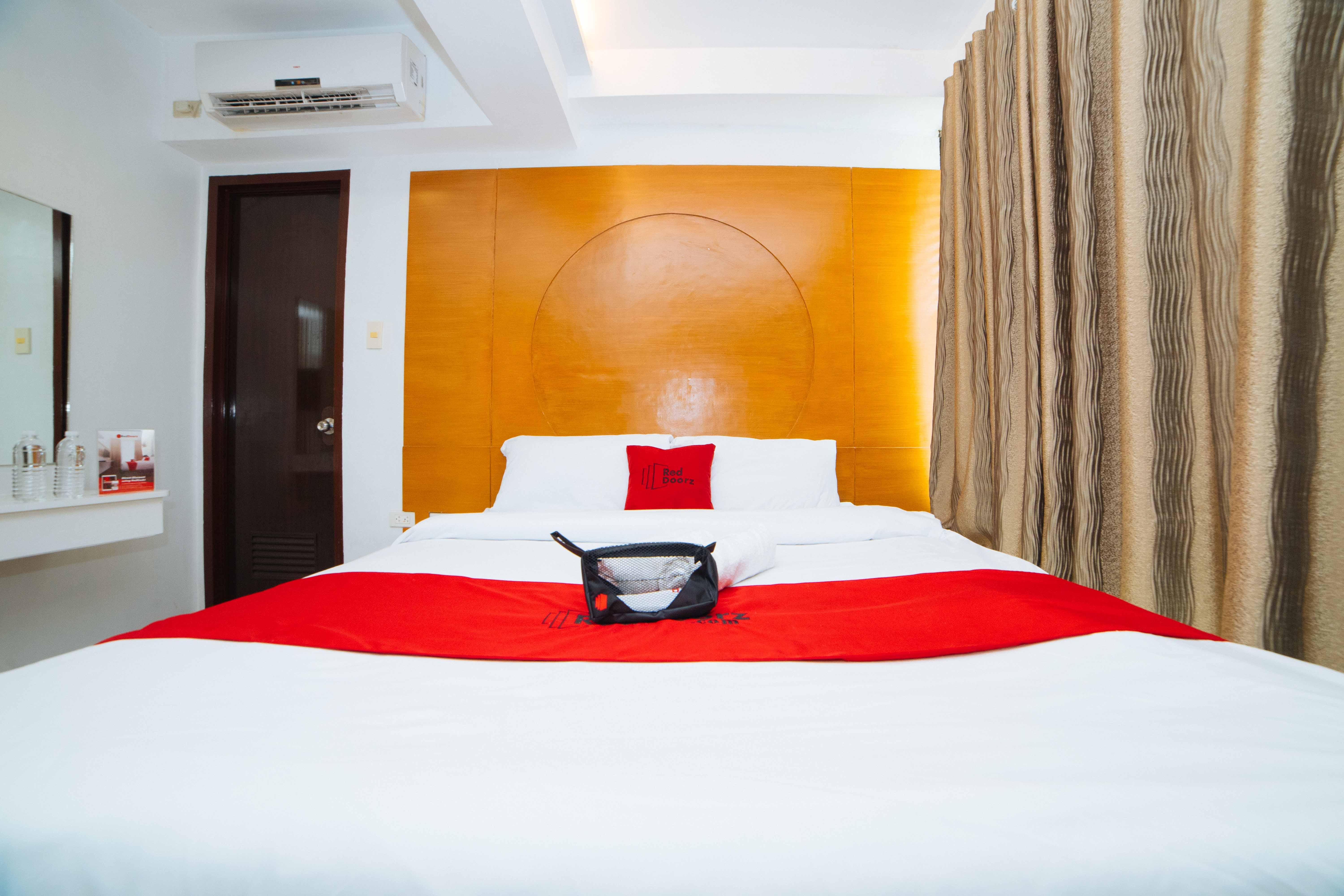 Reddoorz Near Bambang Station 2*