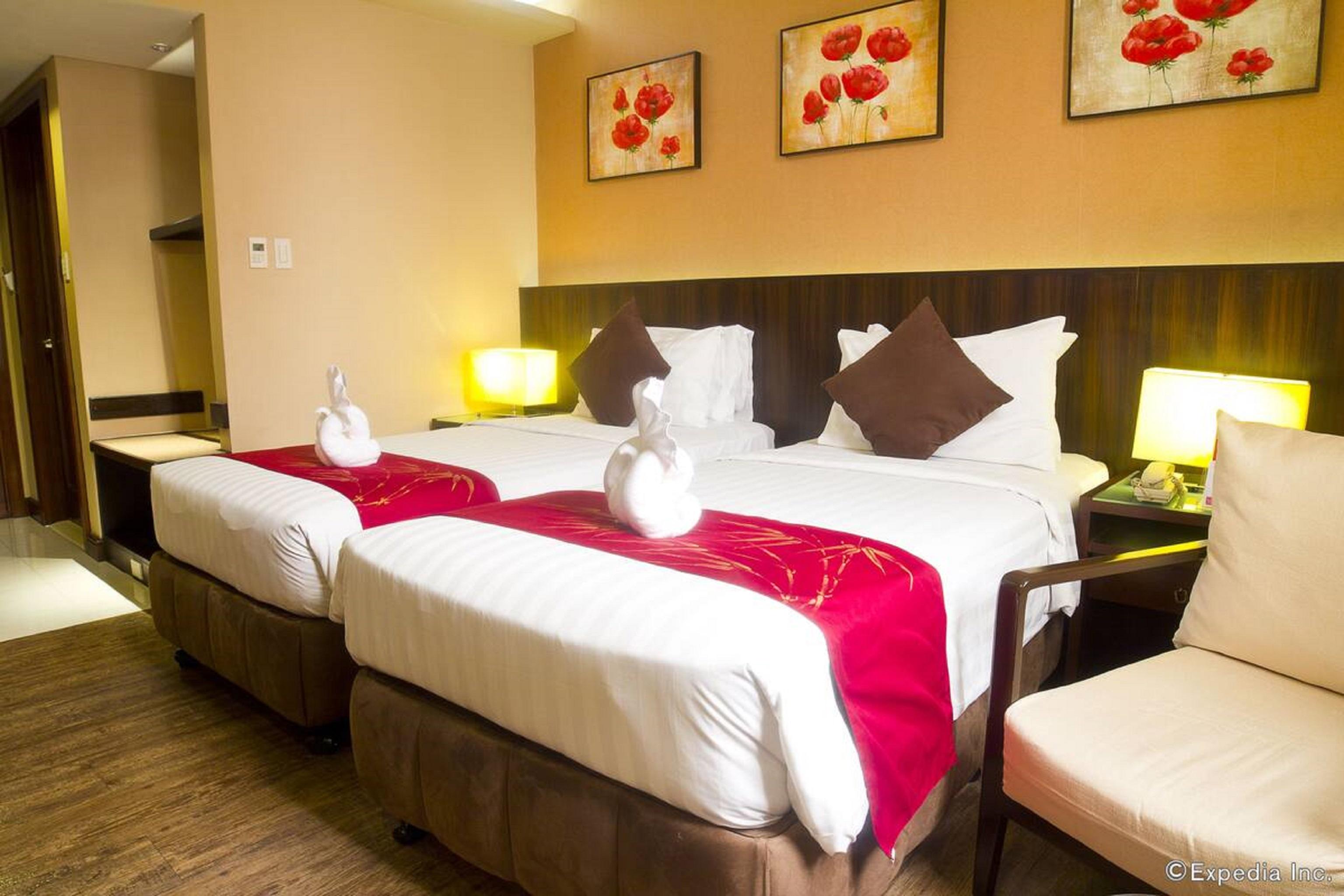 Ramada By Wyndham Hotel 4*