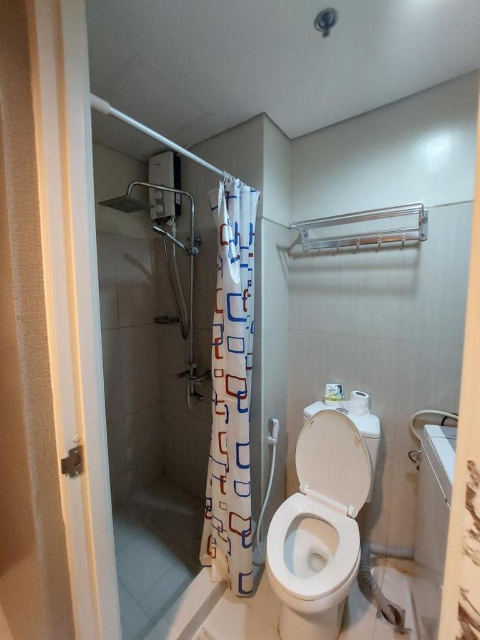 Shell Residences Mall Of - Jona * Manila