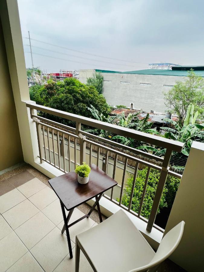 Calathea Place By Dmci In Paranaque Aparthotel 5*