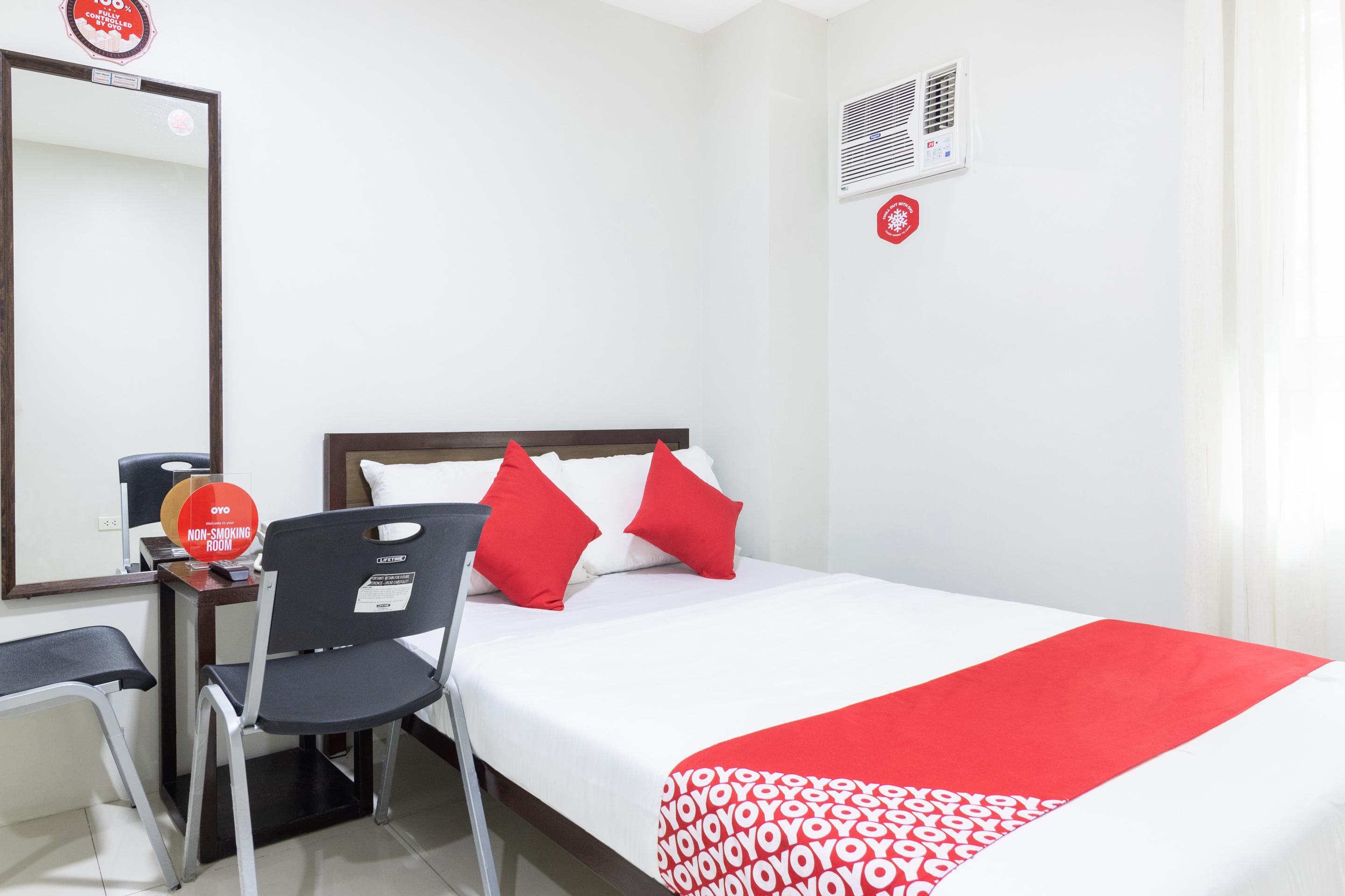 Hotel Oyo 152 Sangco Condotel