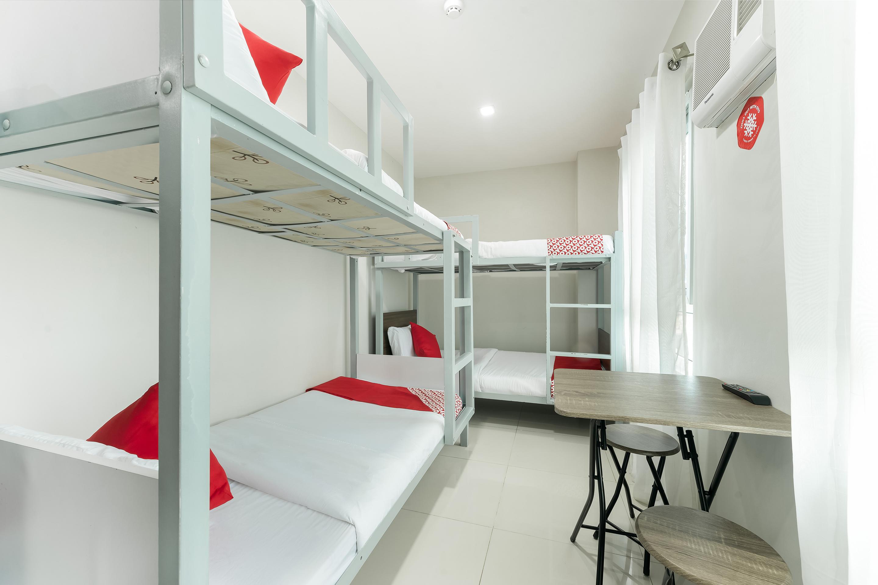 Oyo 152 Sangco Condotel Hotel 3*