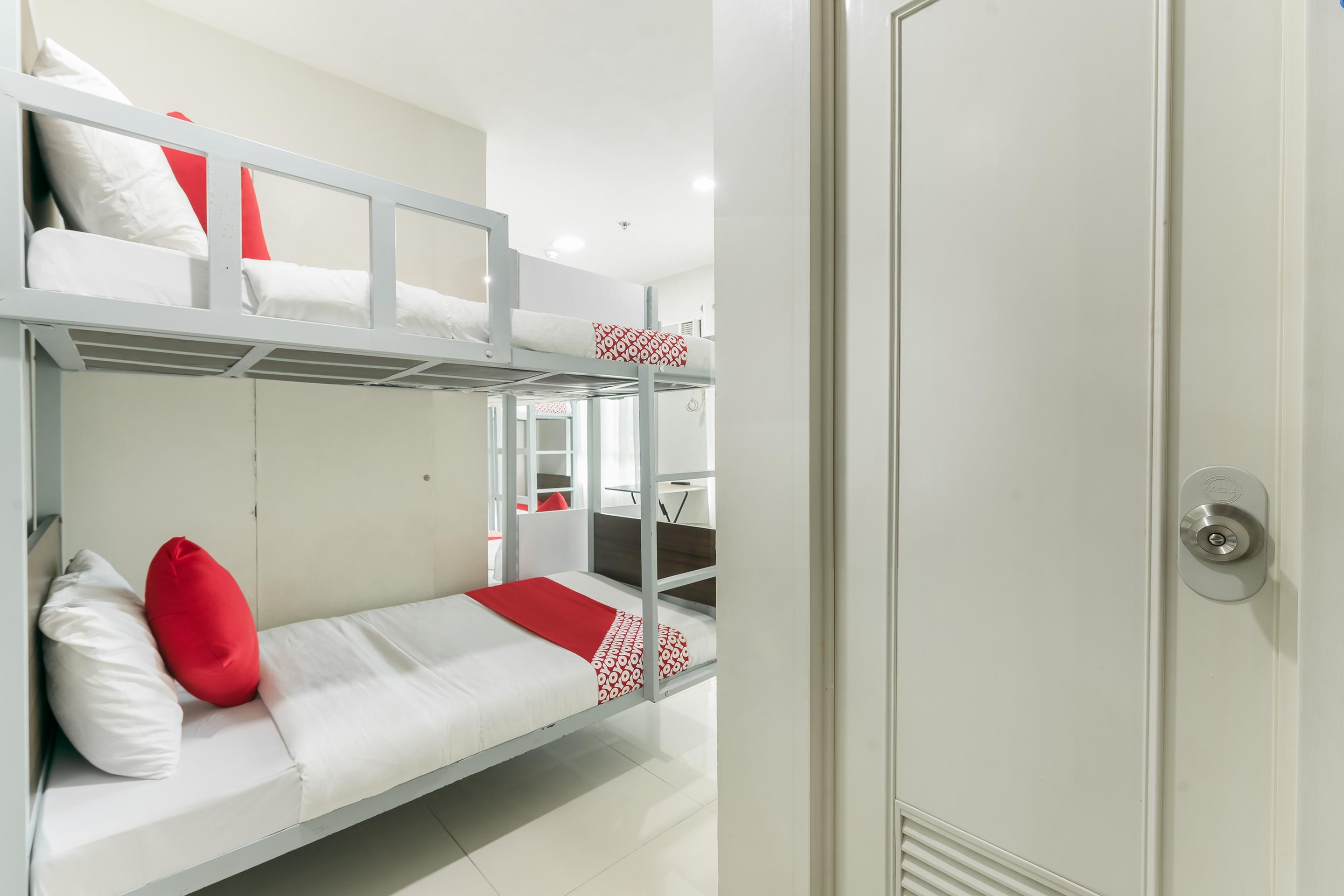 Oyo 152 Sangco Condotel Manila