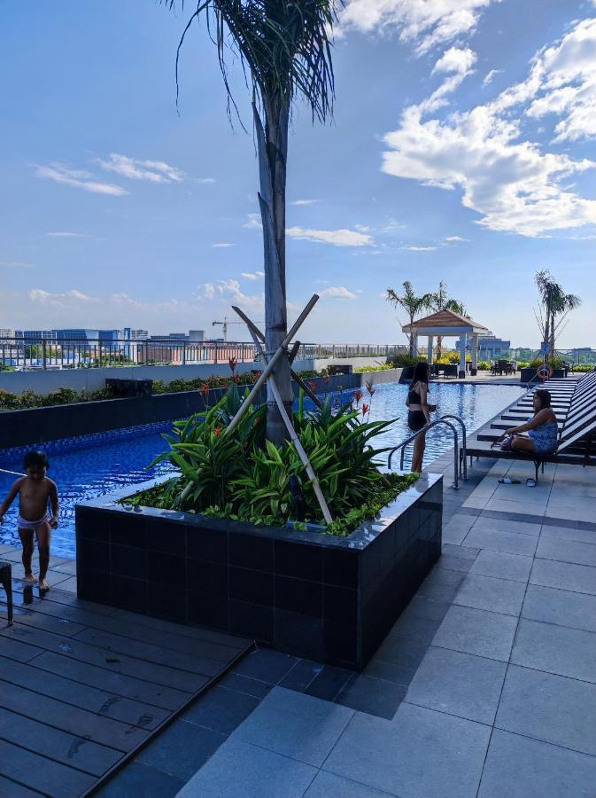 Neues Mit Pool-nutzung * Manila