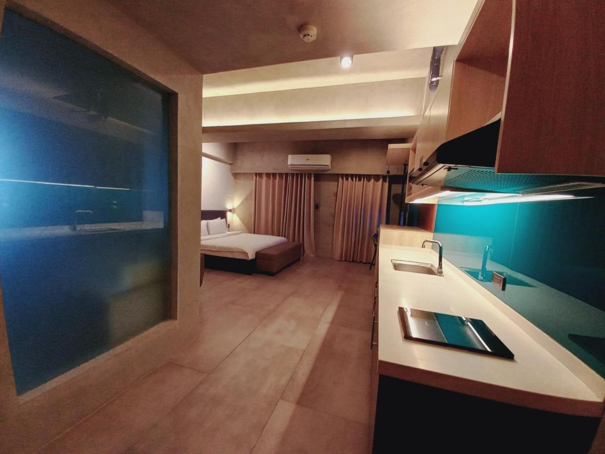 Spacious 2pax Allowable Up To 5pax 17077 Manila