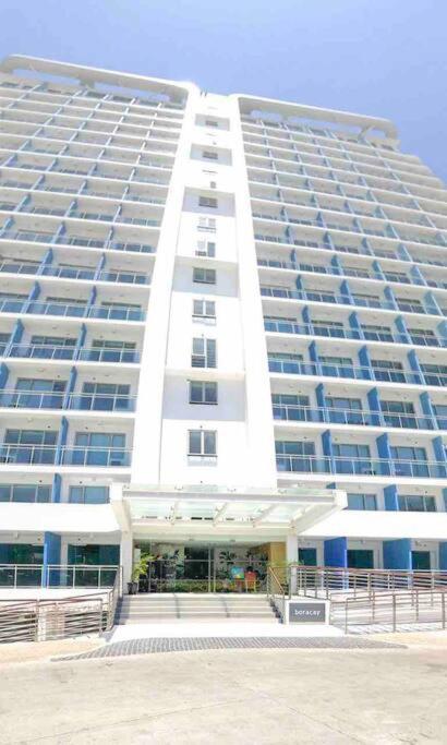 Azure Urban - Boracay Tower 10th Floor * Manila