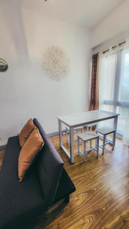 Aparthotel Staycation In Alabang By Angela *