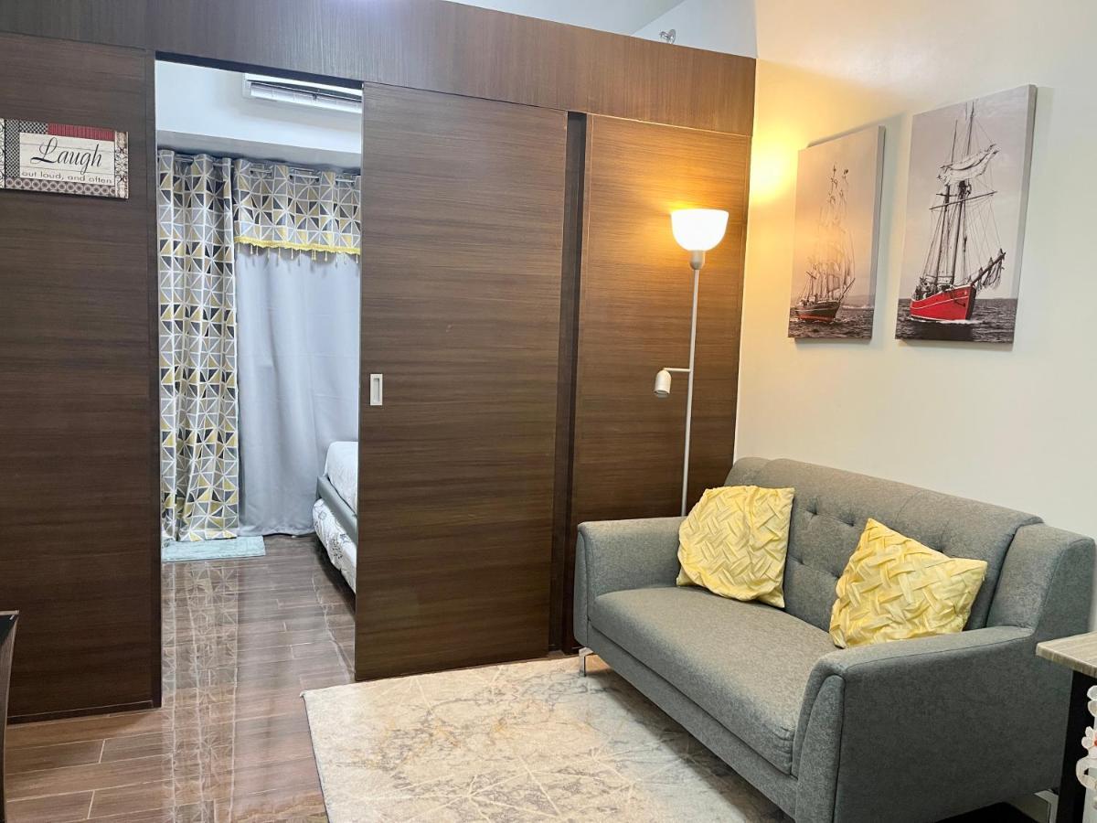Netflix All Day In Lovely 1br With Balcony Air Residences Apartment *