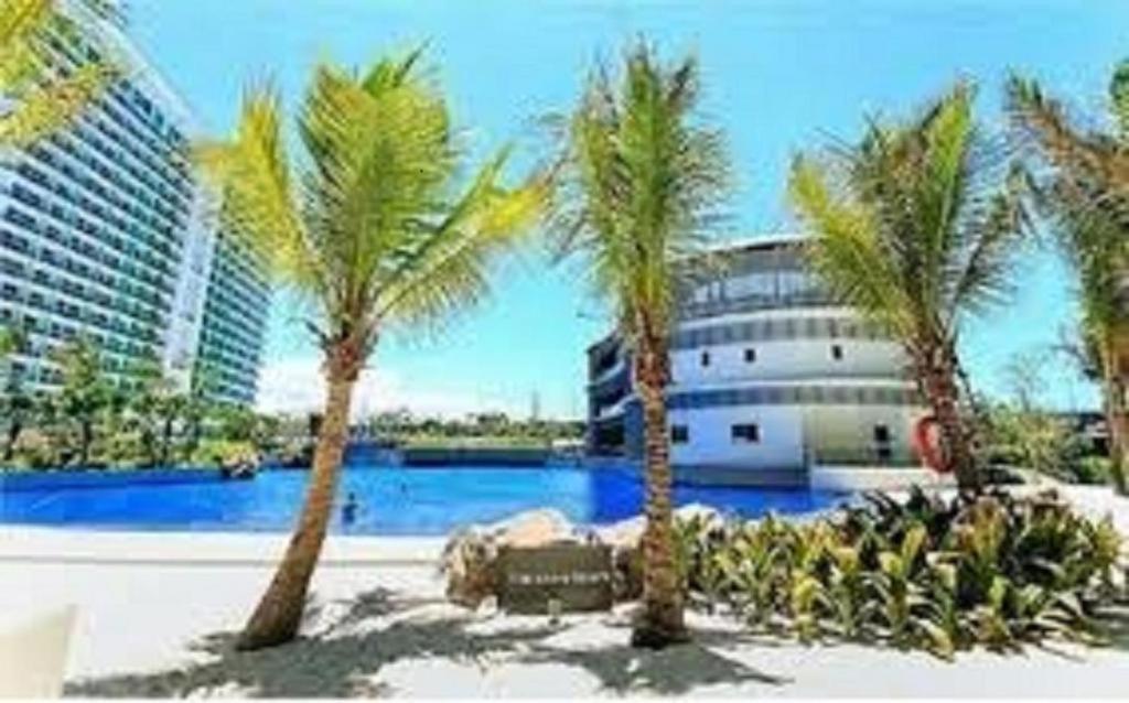 Apartment Azure Urban A3 Near Airport Mall With Balcony Wavepool Manila