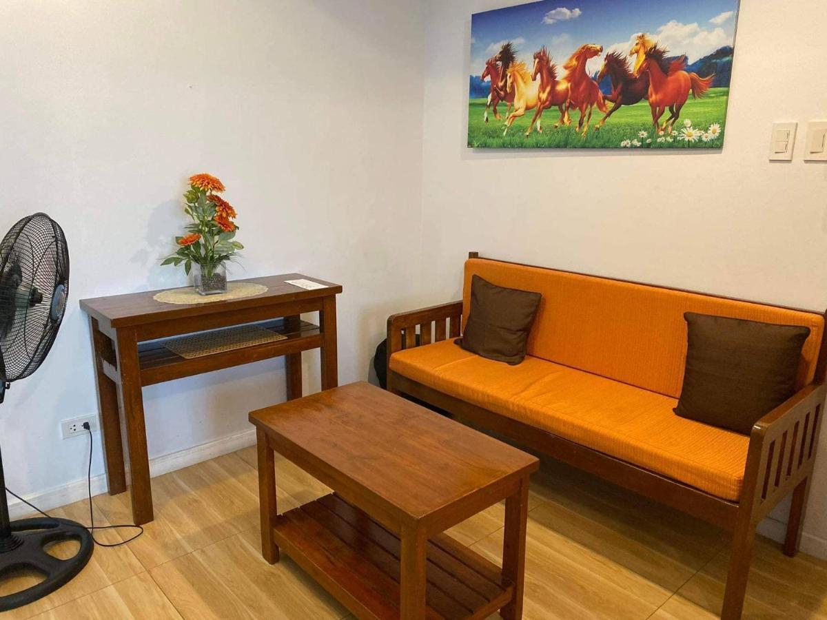Azure Urban A3 Near Airport Mall With Balcony Wavepool Apartment *
