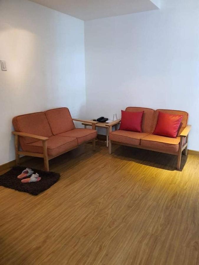Azure Urban A3 Near Airport Mall With Balcony Wavepool