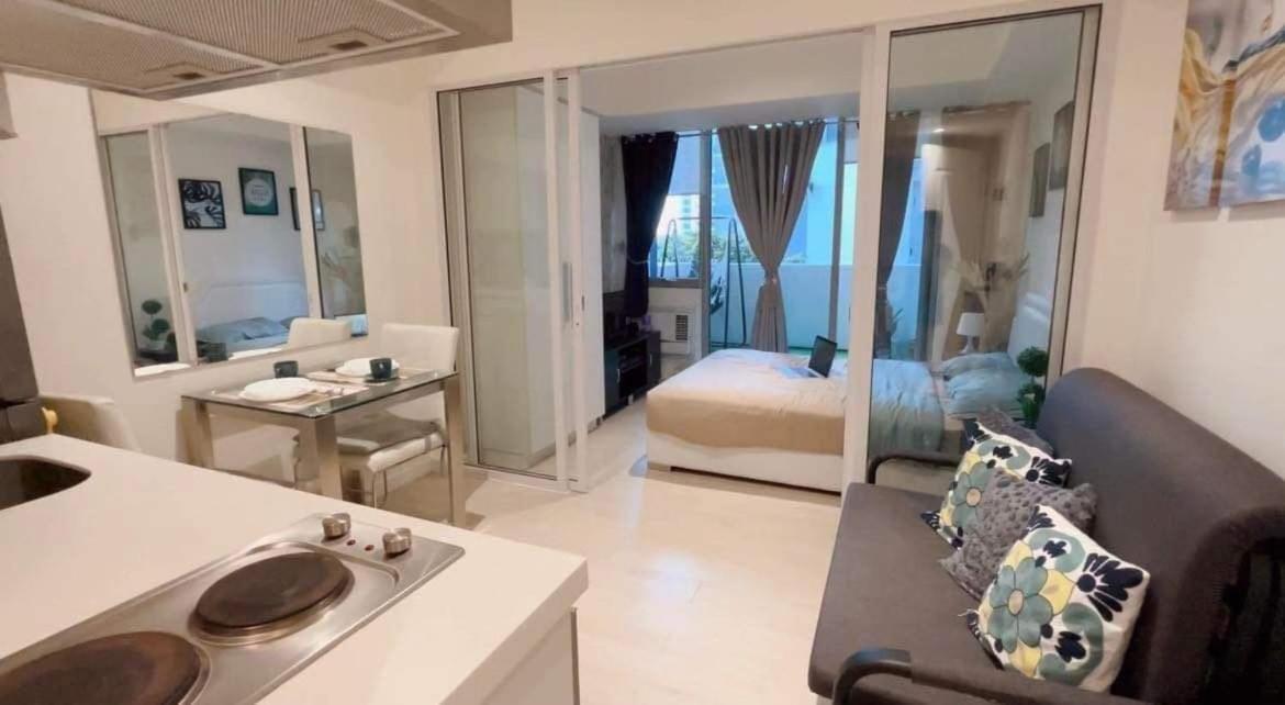 Gasthof Azure Near Ninoy Aquino International Airport
