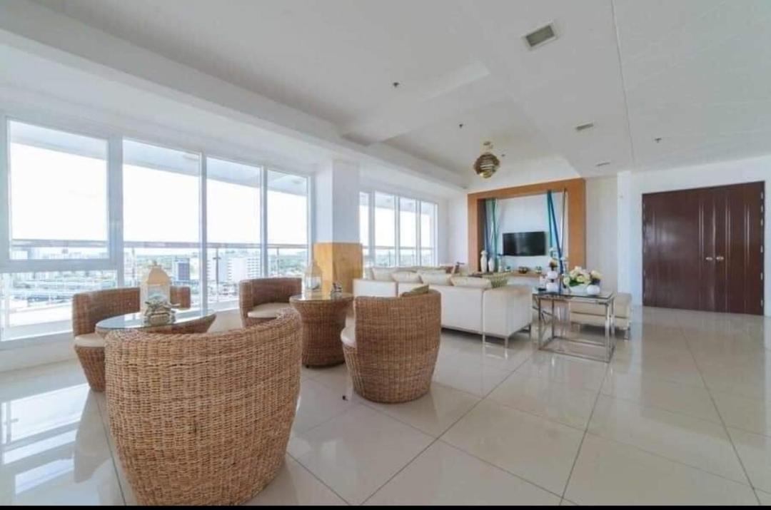 Alabang Condominium By Anuva