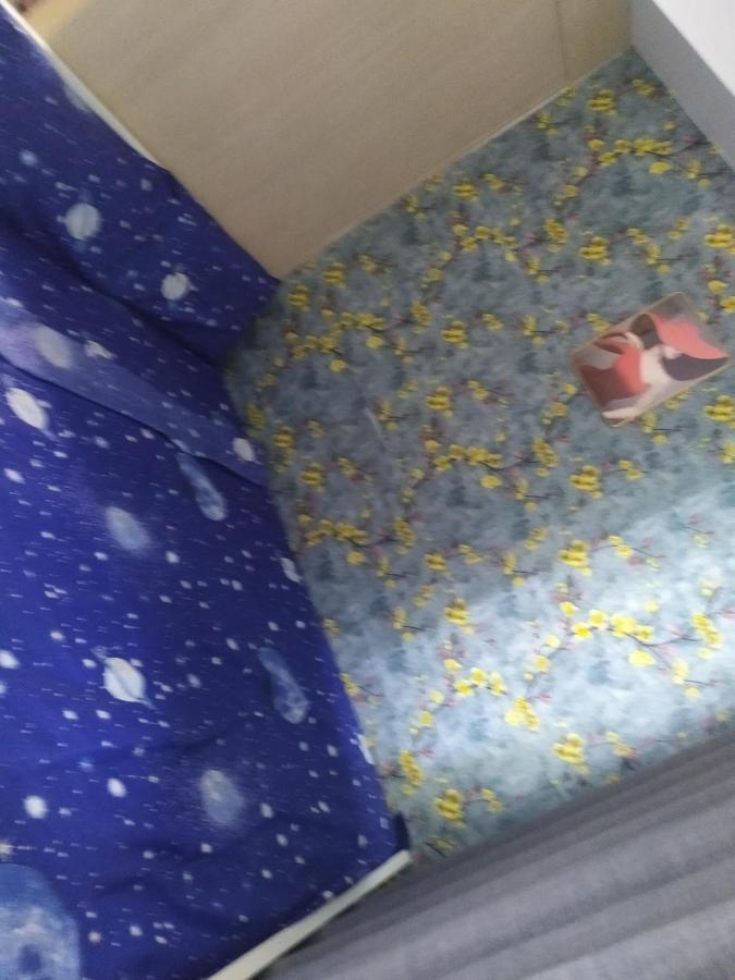 Hotel Aj *