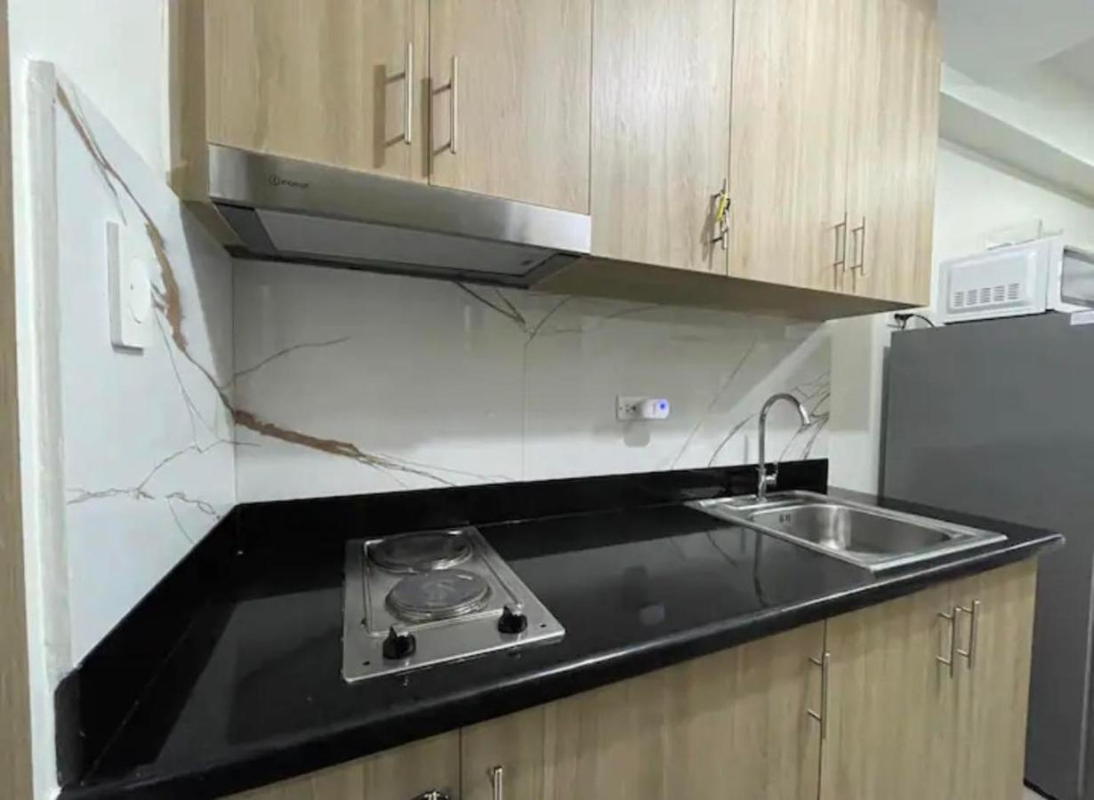 Condotel Shore Residences - Comfy Suites Fully Furnished 1br