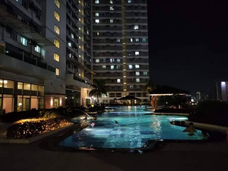 Cozy In The Heart Of Makati City *