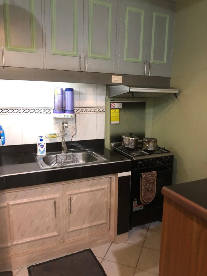 Apartment 2 Separate Units, 1br On 23rd Flr And 3br Penthouse On 41st Flr In Manila, Near Slec,us Embassy, Mall And Parks With Excellent View *