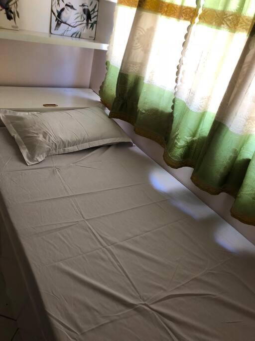 Apartment 3br 70sqm Free Internet, Penthouse Unit In Ermita, Near Us Embassy *