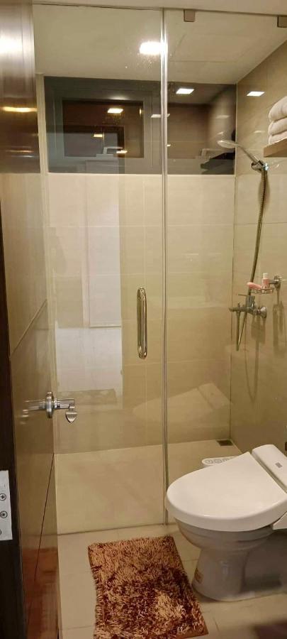 View, 1br Condo, One Eastwood Avenue Tower 2, Eastwood City, Quezon City, Manila, Philippines -requires Proof Of Id & Vax Card-