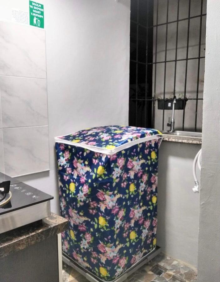 Apartment Affordable 2 Bedroom 2 Ba W/ Skycable, Netflix, & Amazon Prime Manila
