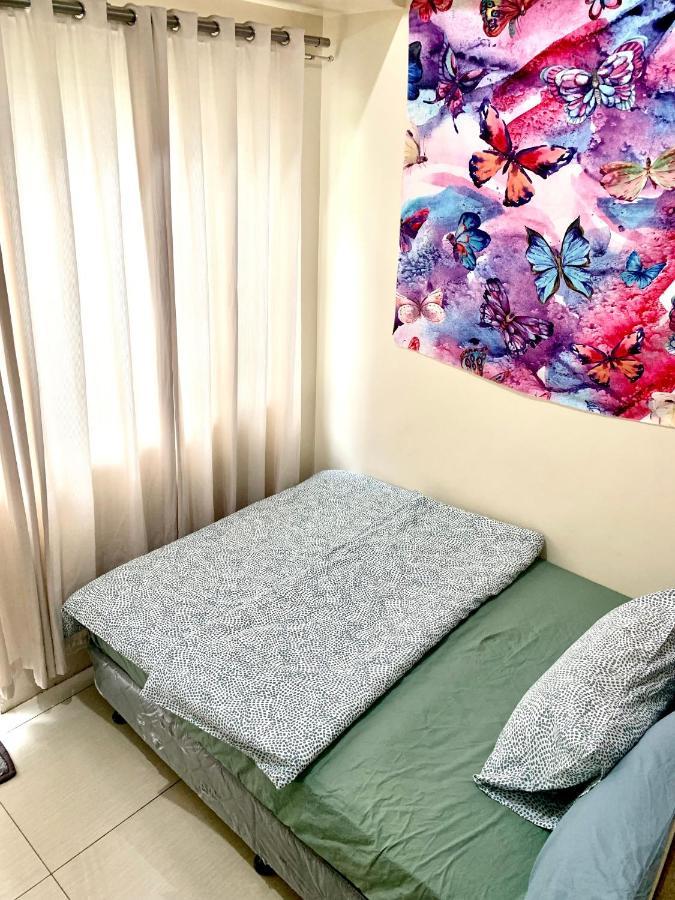 Kathys Crib At Shell Residences Apartment *