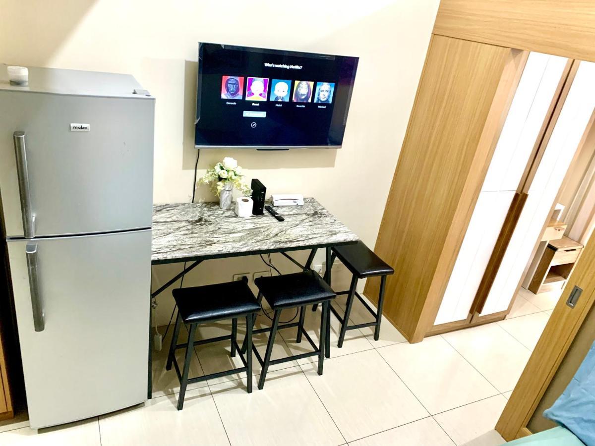 Kathys Crib At Shell Residences *