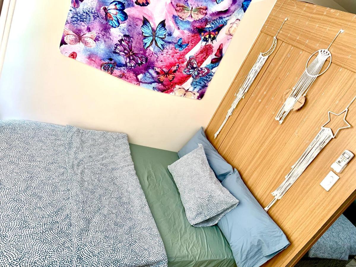 Kathys Crib At Shell Residences Apartment