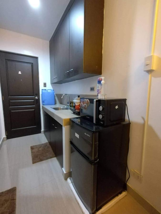 F Mandaluyong Staycation *