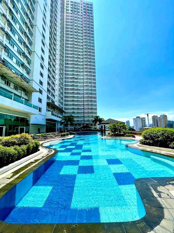 Lukeatskye - The Beacon Makati Aparthotel Manila