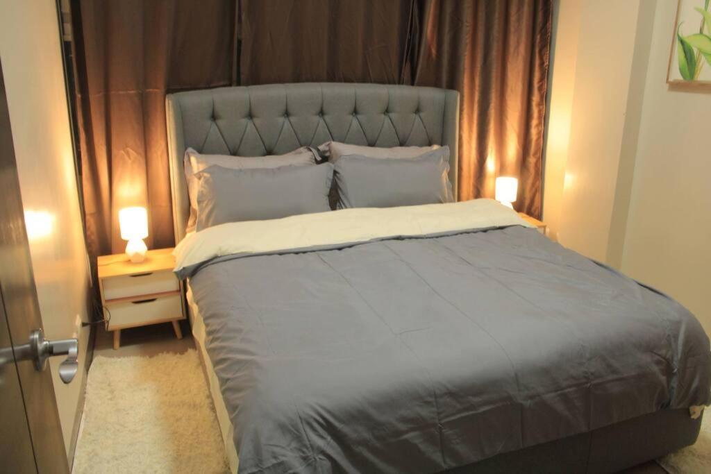 A2j Luxury 1br Near Venice Mall Bgc Taguig *