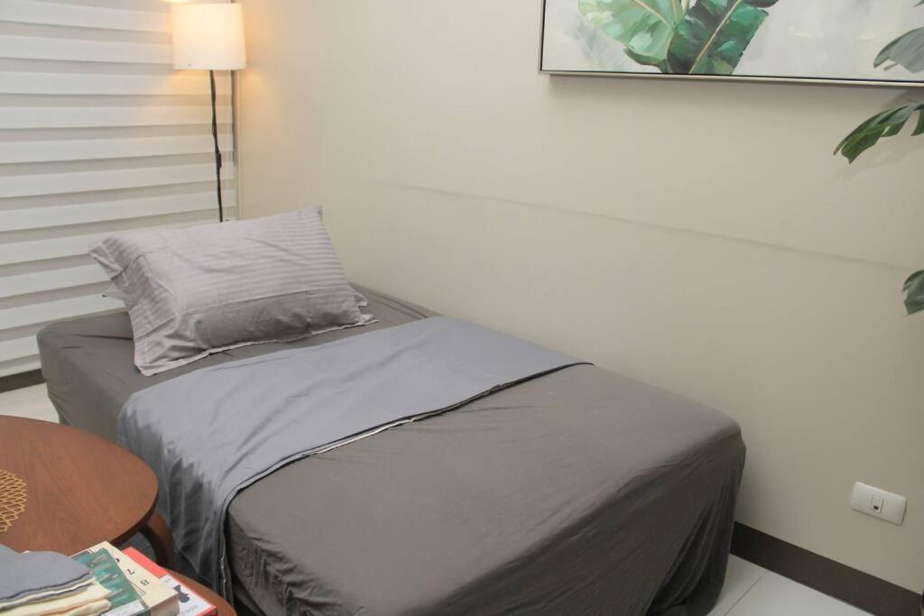 A2j Luxury 1br Near Venice Mall Bgc Taguig Manila