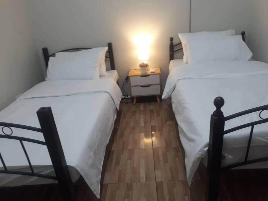 Holiday home A2j Comfy W/ 120in Cinema + Jacuzzi Near Naia *