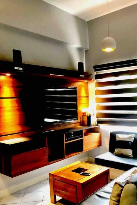 3br 70sqm Free Internet, Penthouse Unit In Ermita, Near Us Embassy * Manila