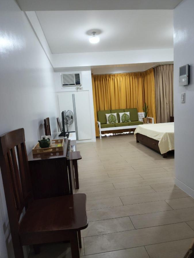 Zoe Amarah Condotel *
