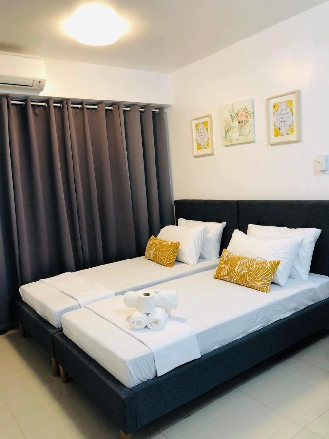 Ebony's Place At Shore Residences Aparthotel