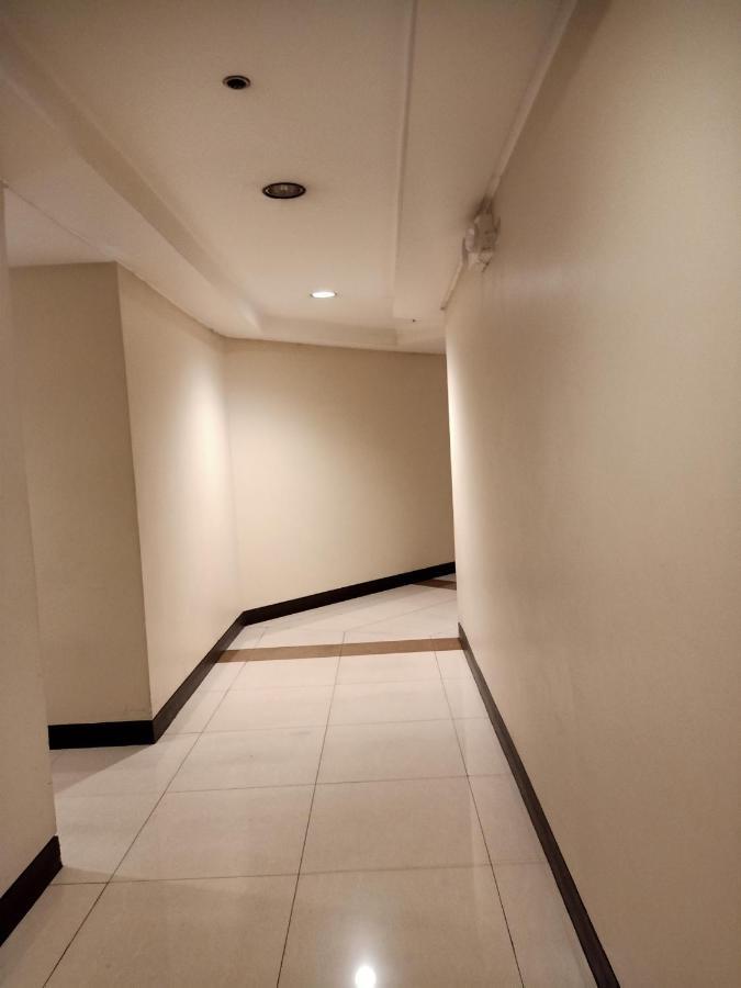 Taj's Condotel * Manila