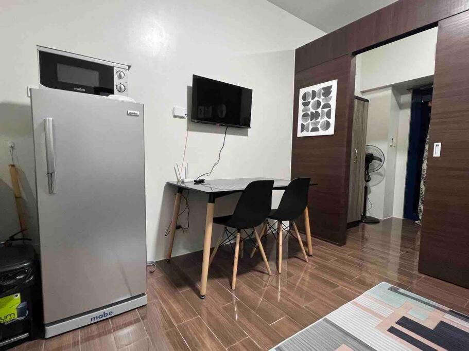 Air Residences - 1bedroom Unit With Balcony - Wifi & Netflix Apartment