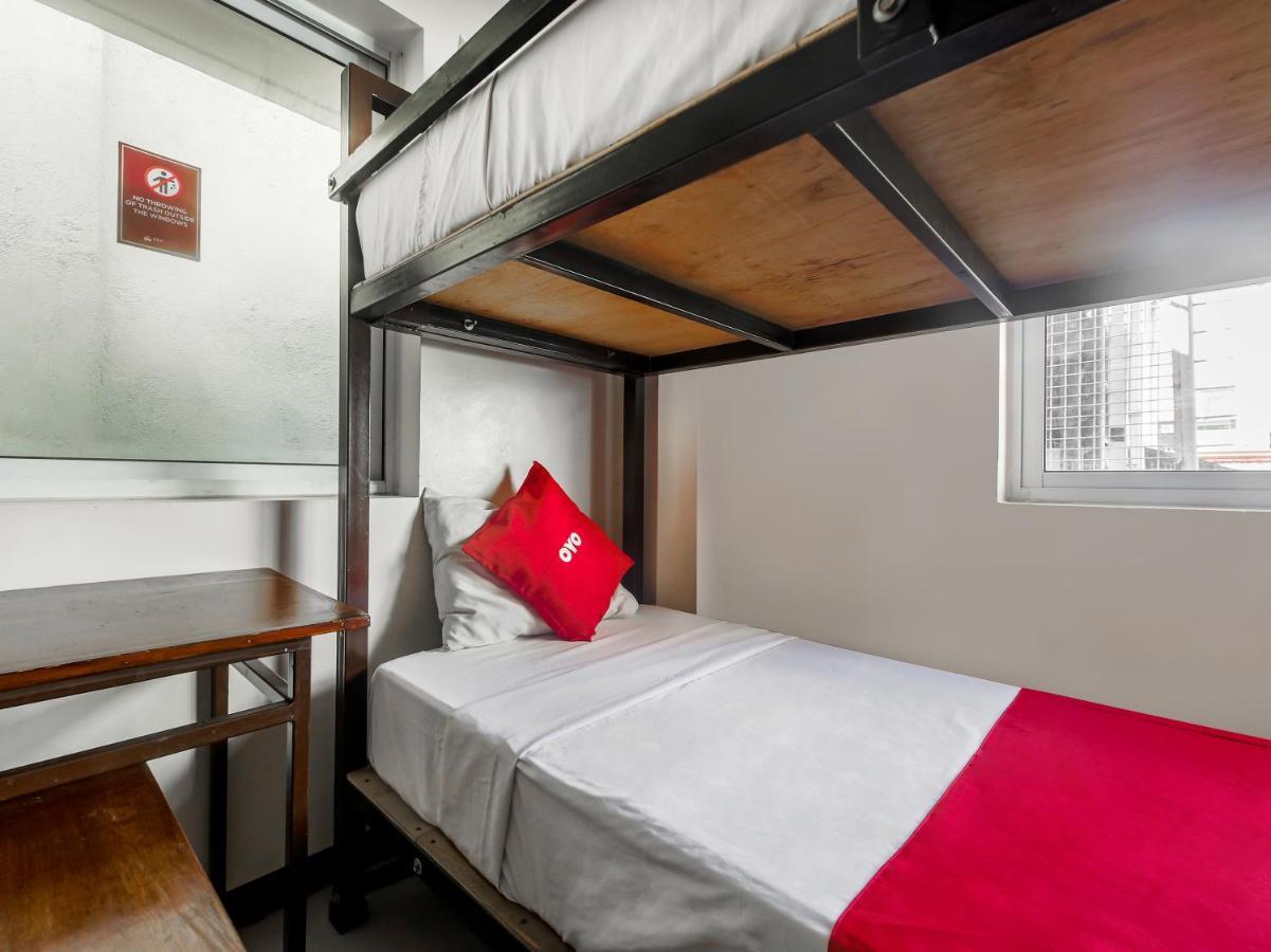Oyo 850 Clr Mn Hotel 2*