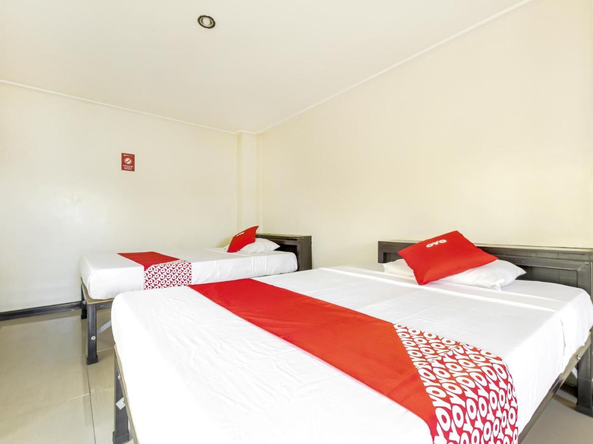 Hotel Oyo 850 Clr Mn Manila