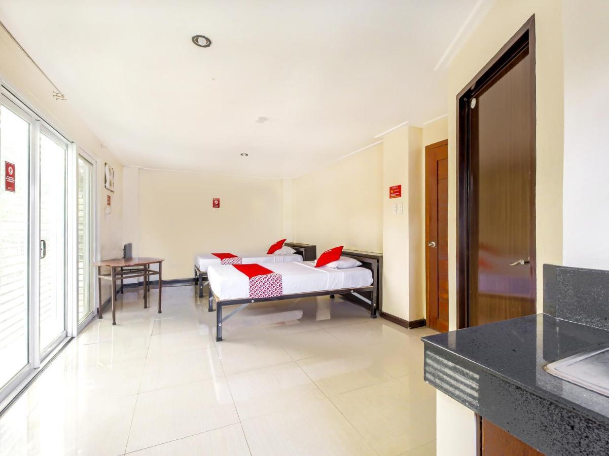 Hotel Oyo 850 Clr Mn 2*